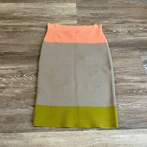 BCBGMAXAZRIA Fitted Pencil Skirt